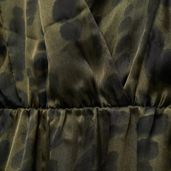 MNG Khaki Green Tie Dye Long Sleeve Tiered Satin Dress Size 6 - Picture 8 of 13